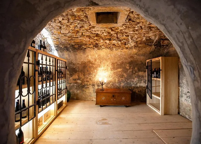 The House 1838 Вилла